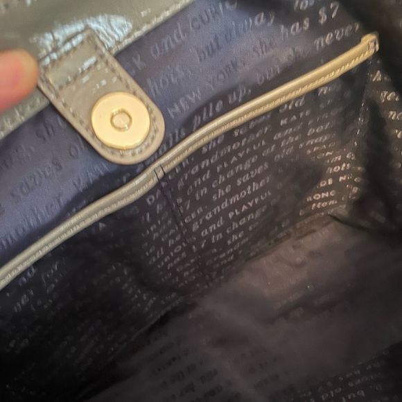 Kate Spade Patent leather grey shoulder bag with bow. - Picture 6 of 11